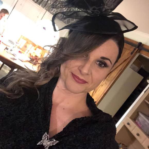 Meet your Posher, Dana - Picture 1 of 1